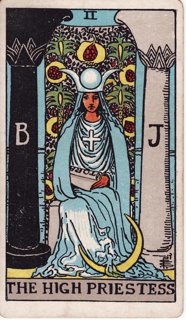 女祭司 The High Priestess 塔羅牌